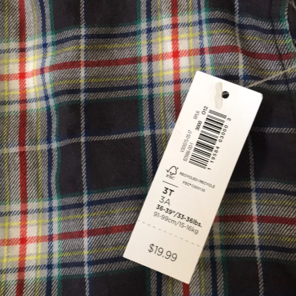 Bundle of Old Navy Long-Sleeved Button Down Shirts - Picture 3 of 3